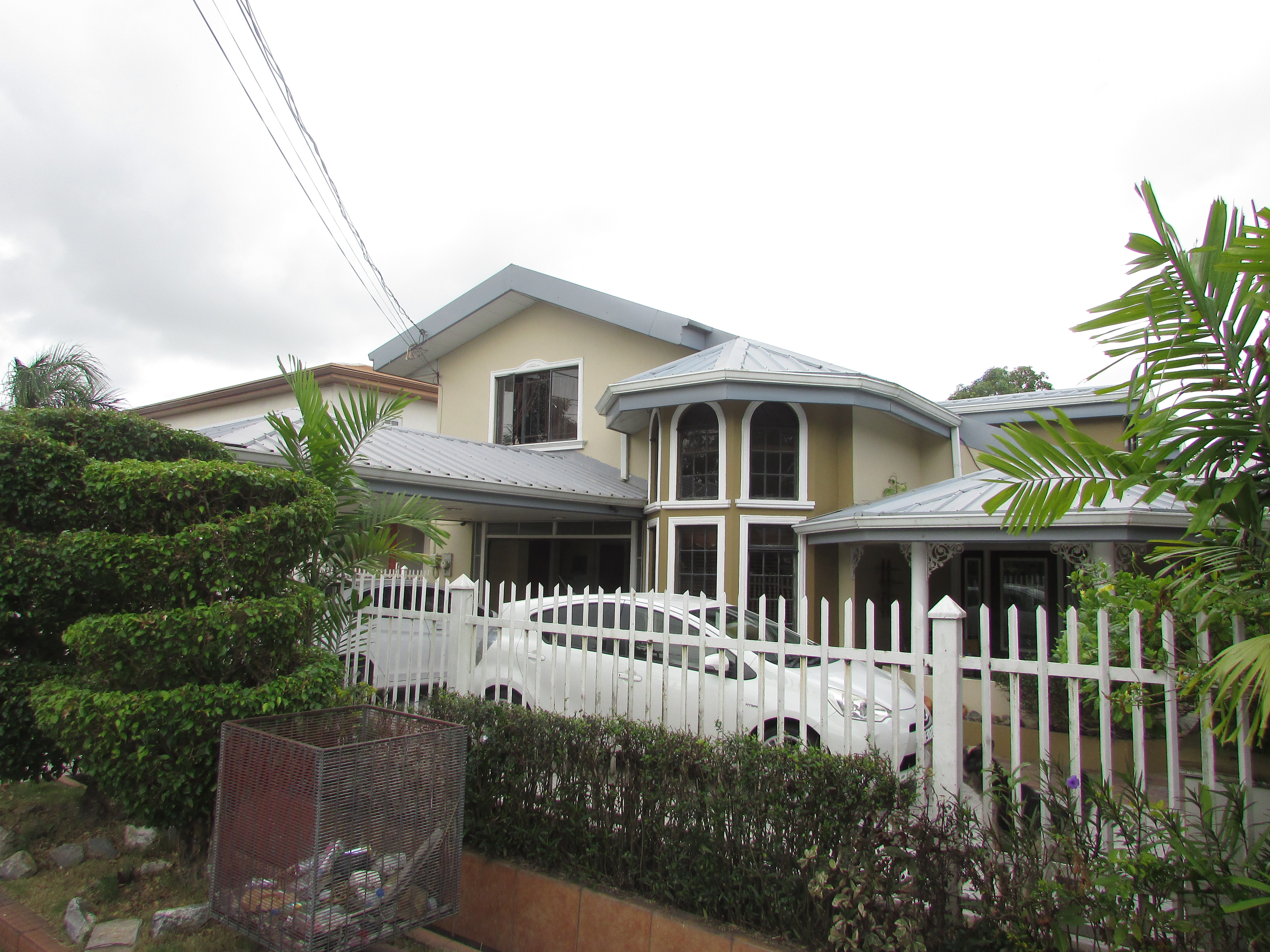 Lange Park Chaguanas house for..