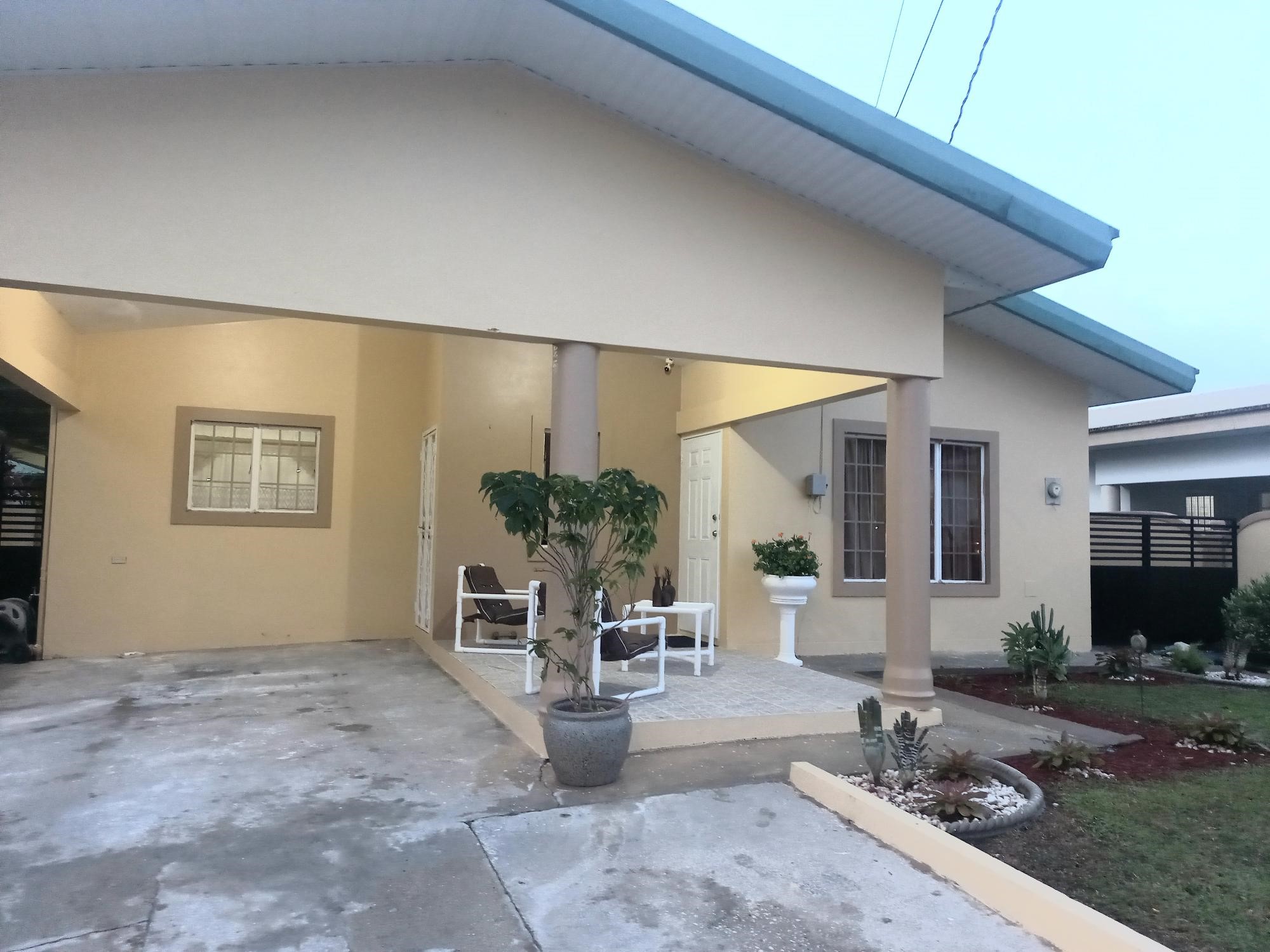 Exquisite Furnished 3 Bedroom ..