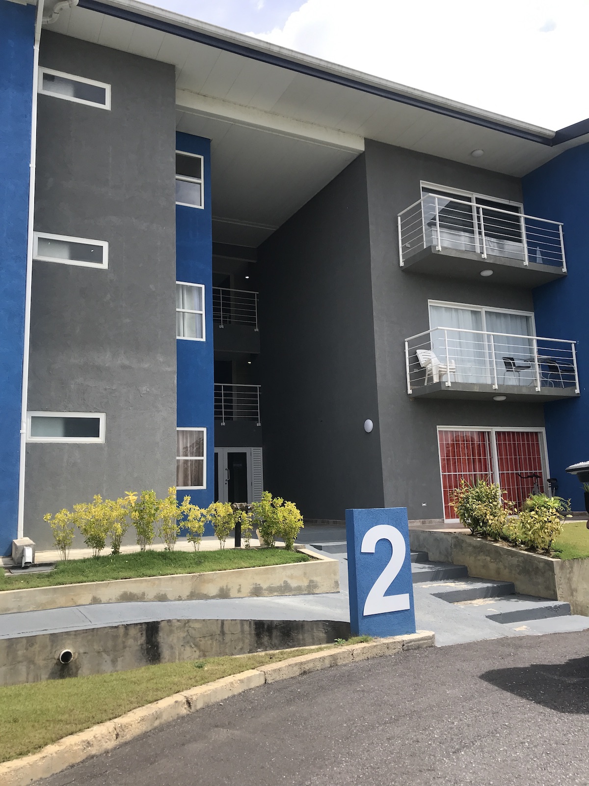 EAST LAKE - GROUND FLOOR APT