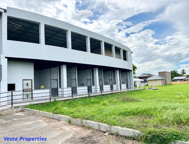 Commercial/Office Space for re..