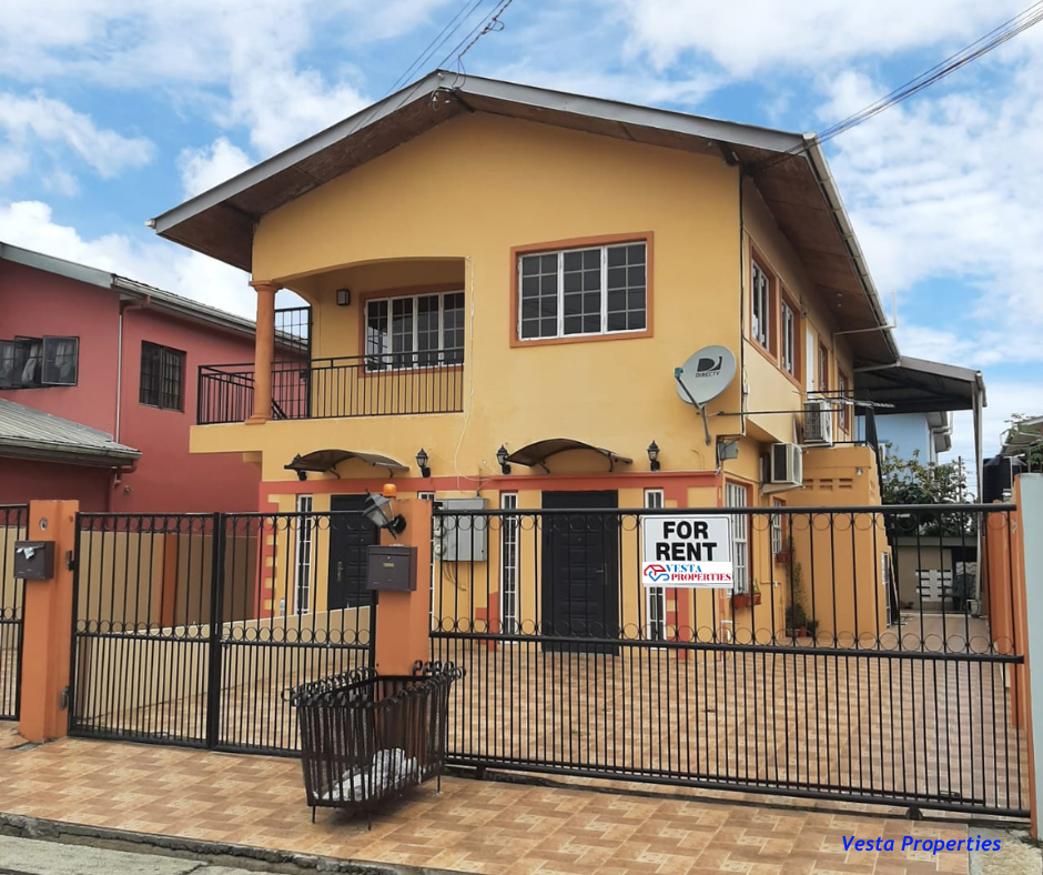 3 Bedroom Apartment - Edinburg..