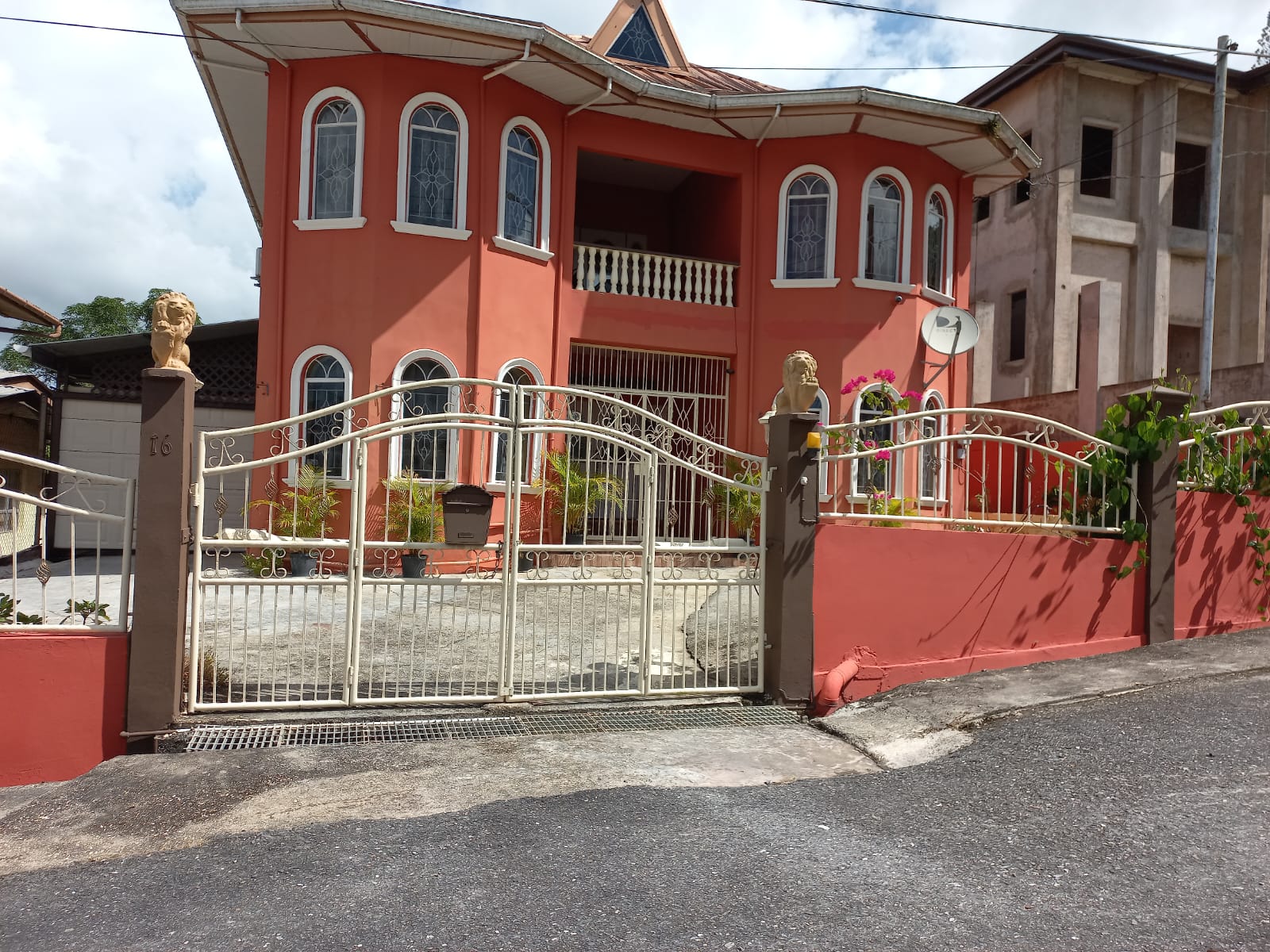 5 Bedroom House For Sale Claxt..