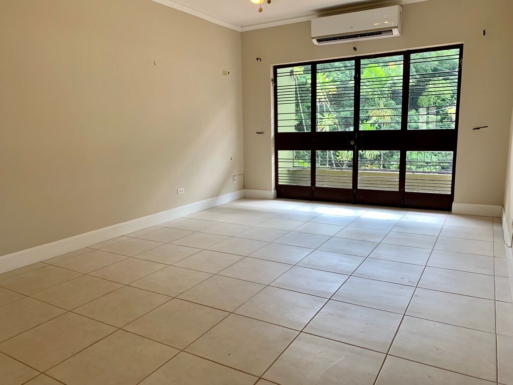 Glencoe Apartment for Sale