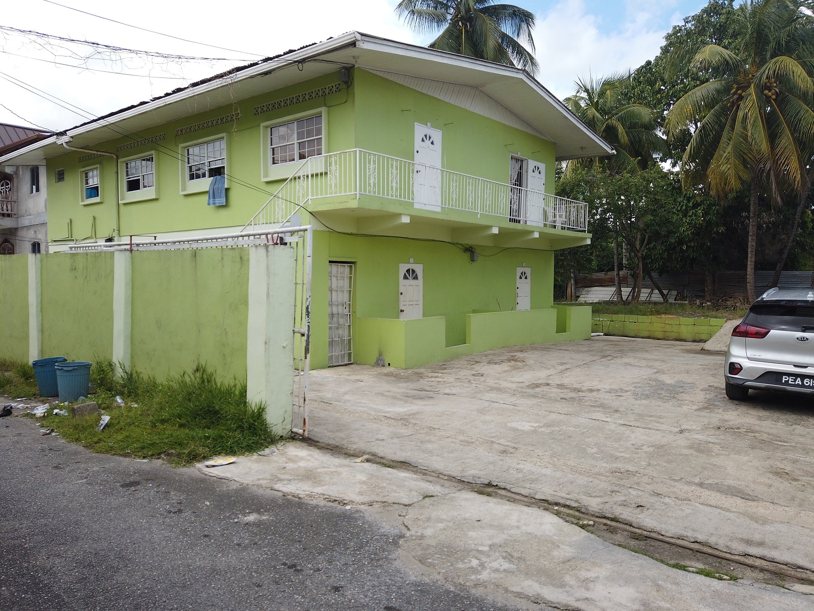 El Socorro 5 Apartment Buildin..