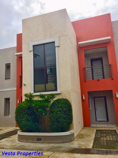 Modern 2 Bedroom Apartment - B..