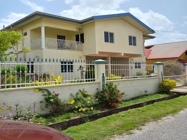 ARIMA HOUSE FOR RENT -RESIDENT..