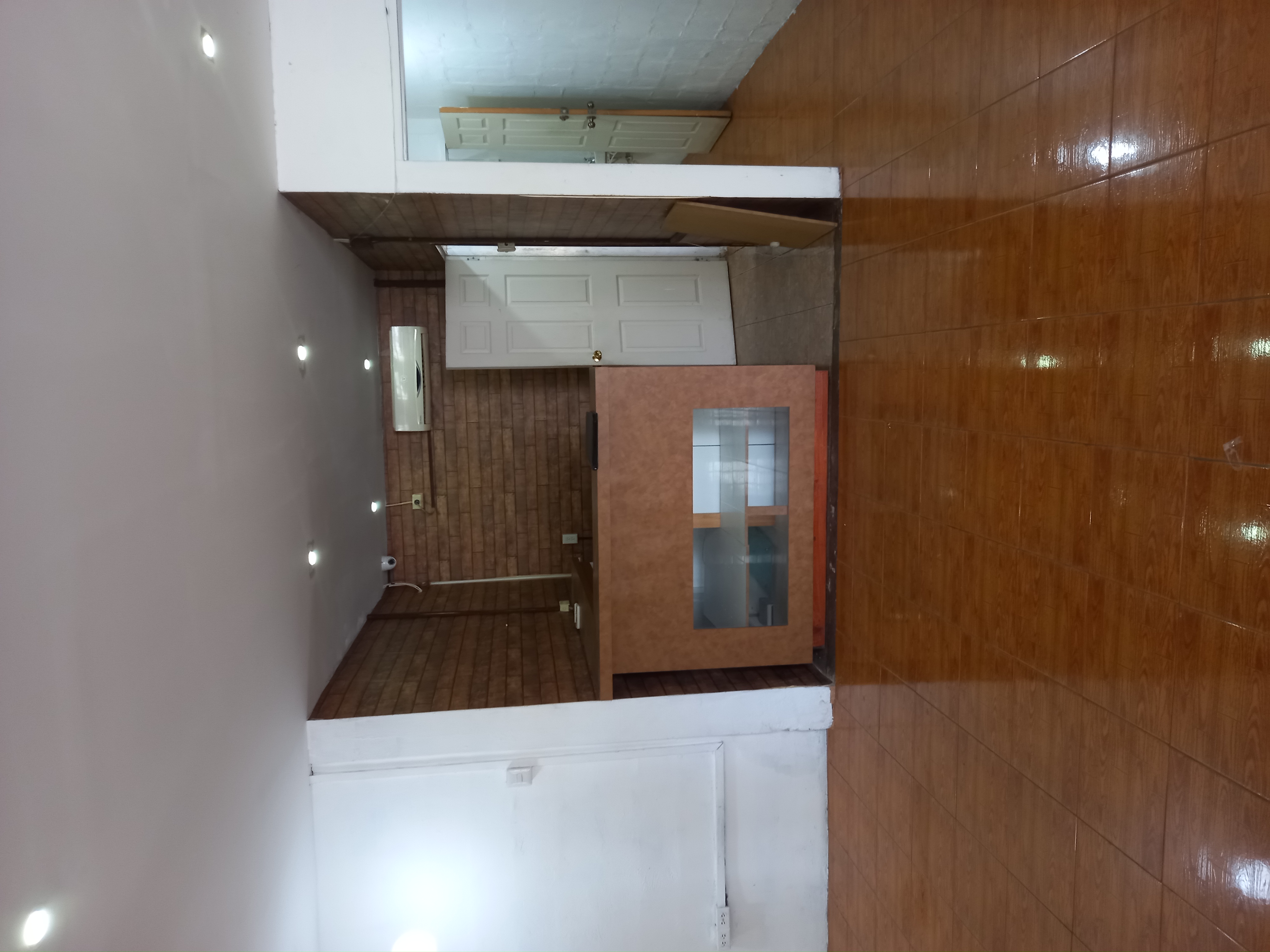 Cor. Belle Smythe & McInroy St..