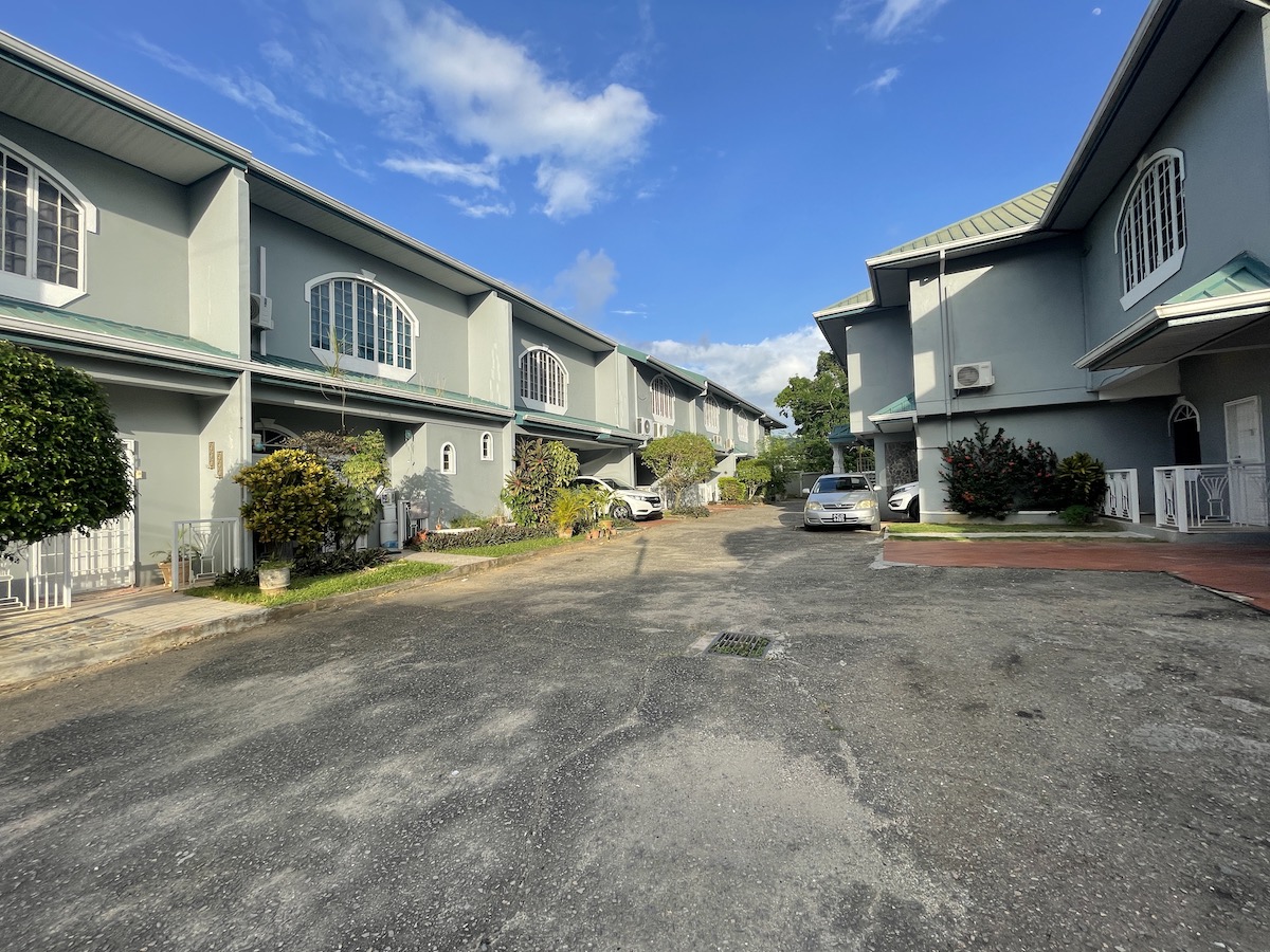 PETIT VALLEY - MOHAN GDNS - TO..