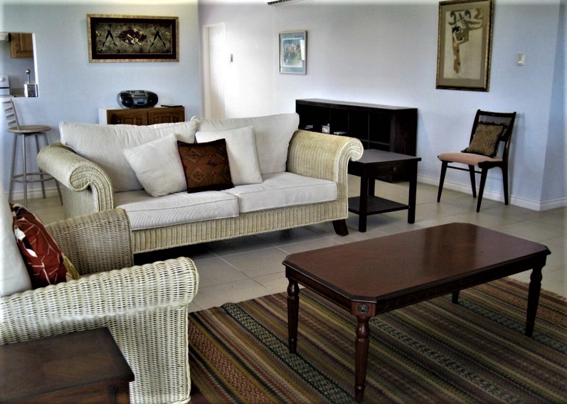 East Gate On the Greens