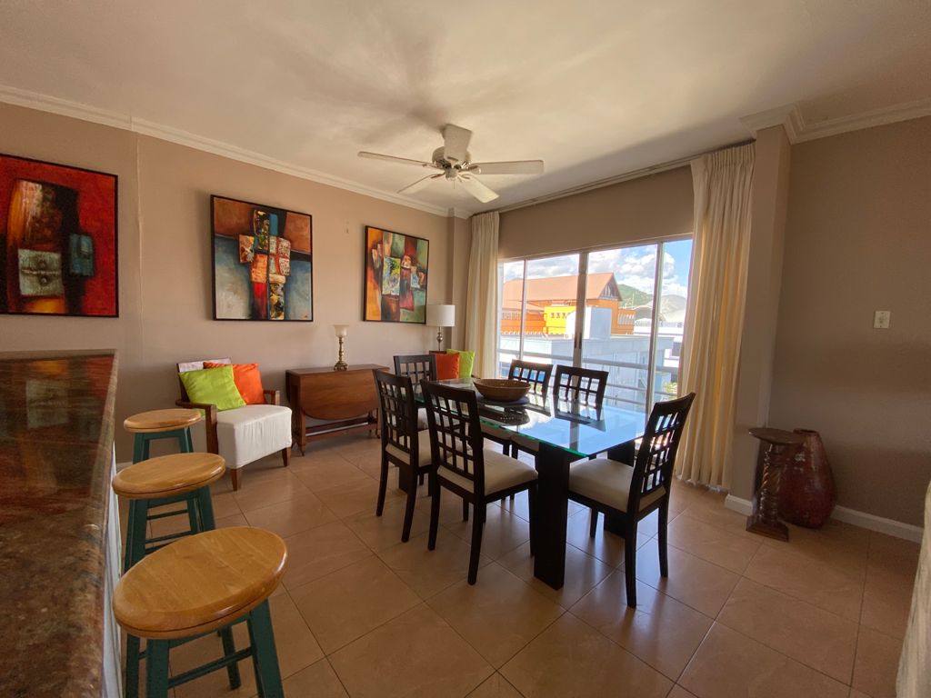 Highsquare Condominiums, Dere ..