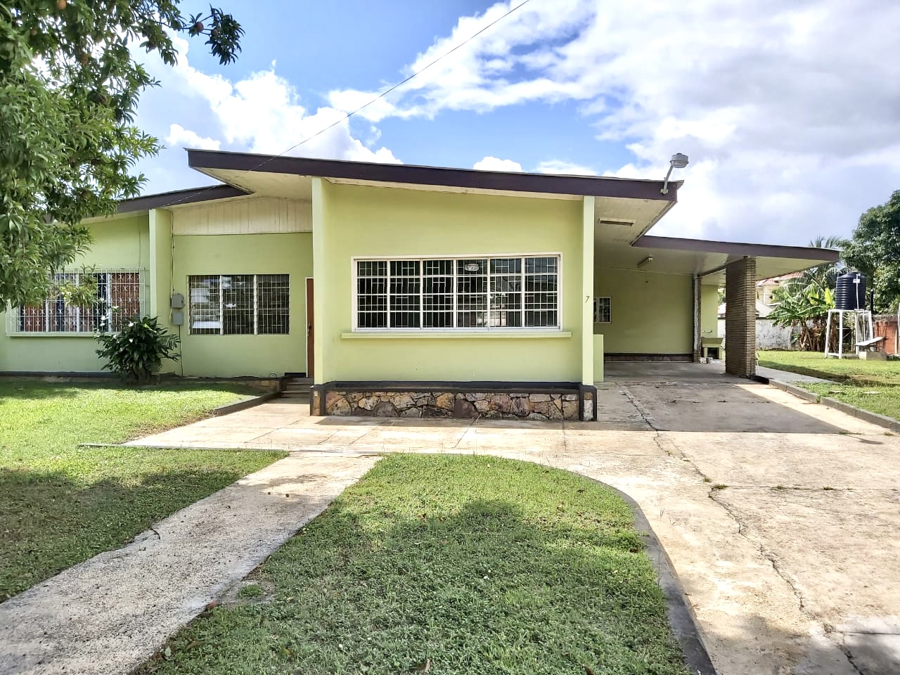 SPACIOUS FOUR BEDROOM HOME, VA..