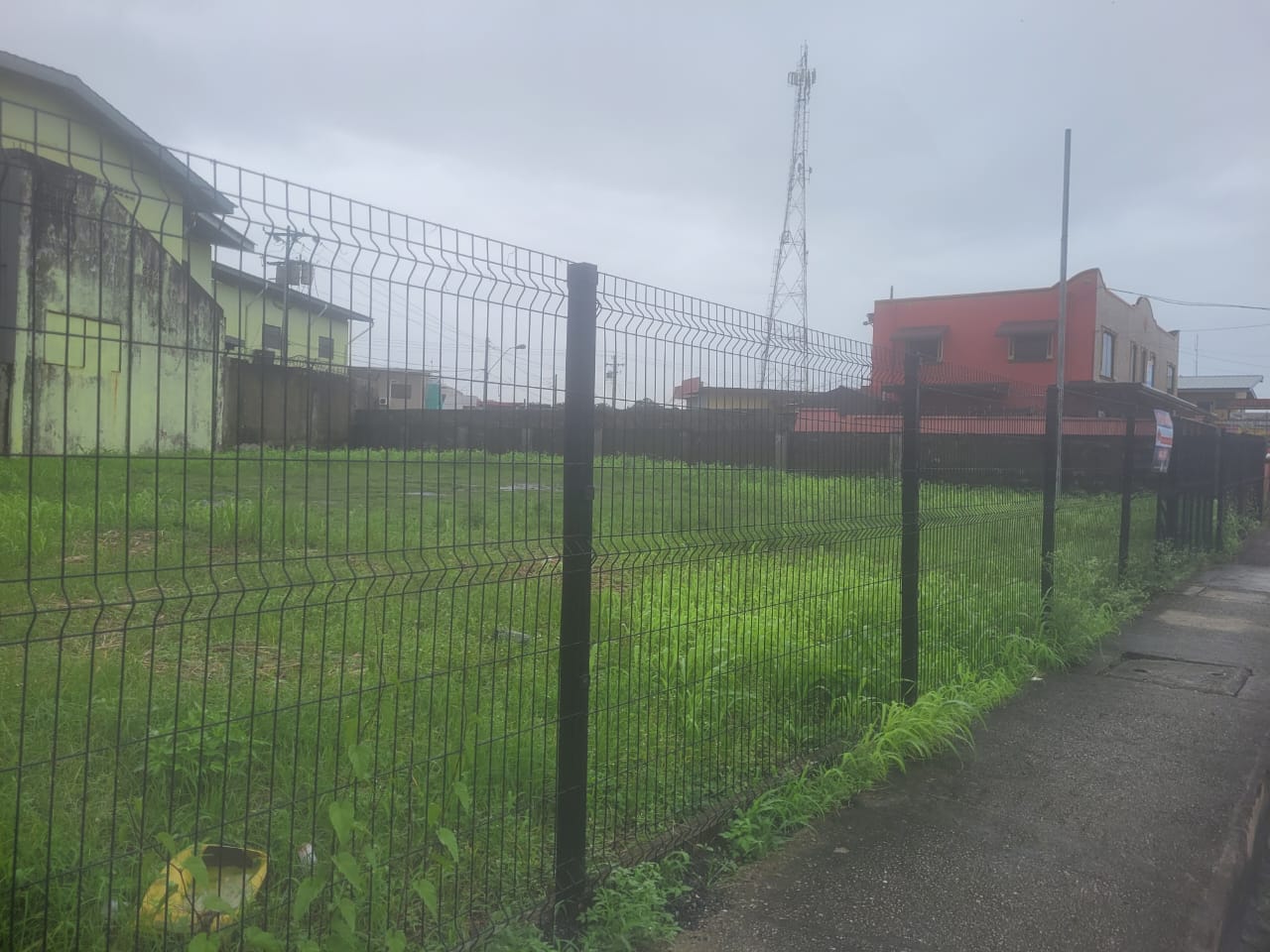 Commercial Land in the Heart o..