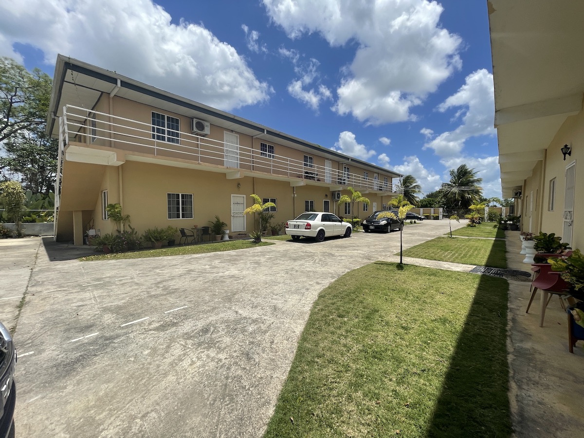 Kelly Village - Fully Furnishe..