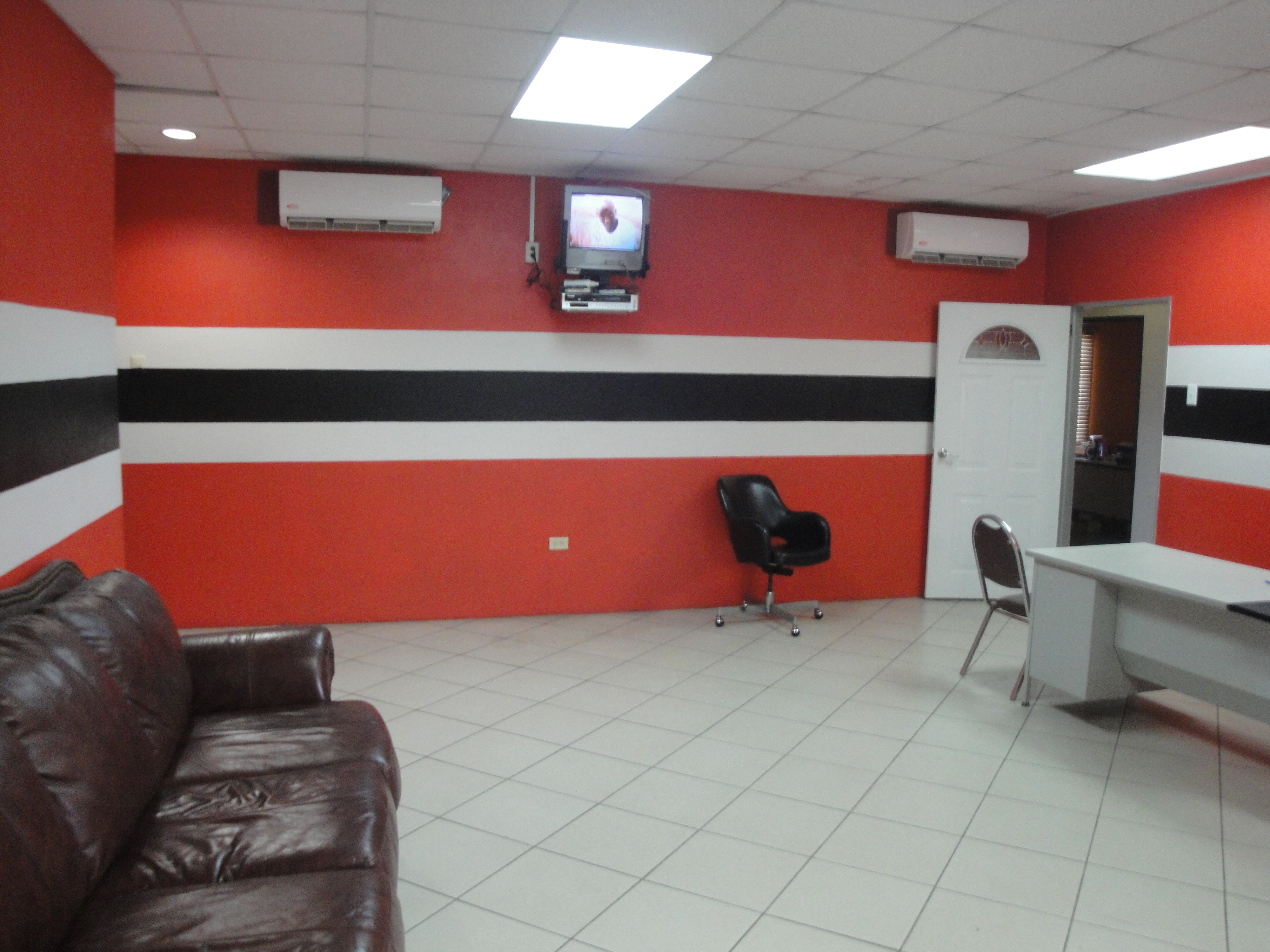 Jerningham Avenue, Belmont