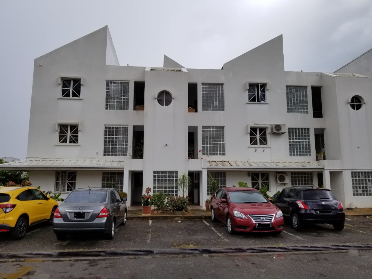 La Reine Court, Flagstaff