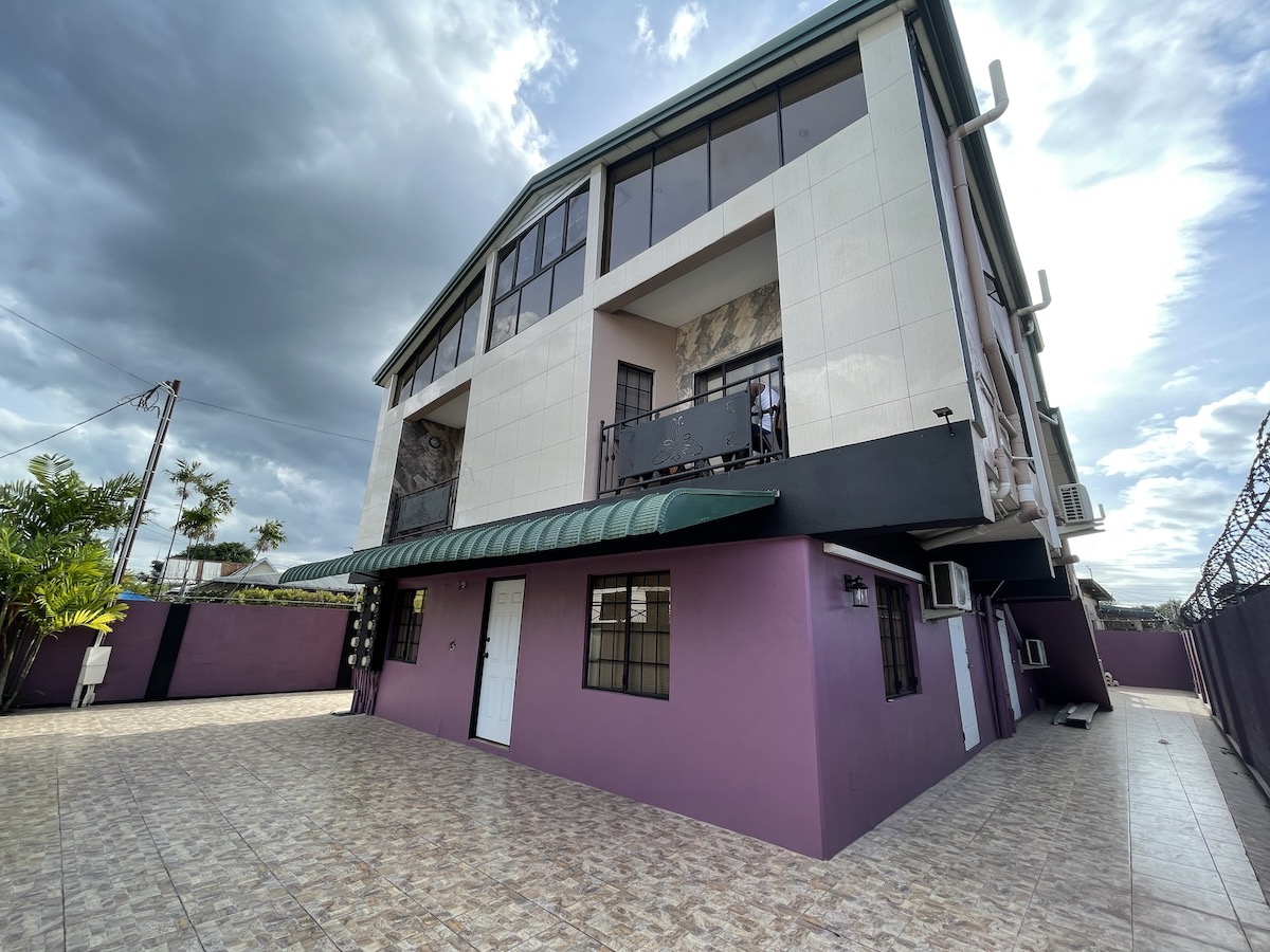 WOODBROOK - 3 BEDROOM APARTMEN..