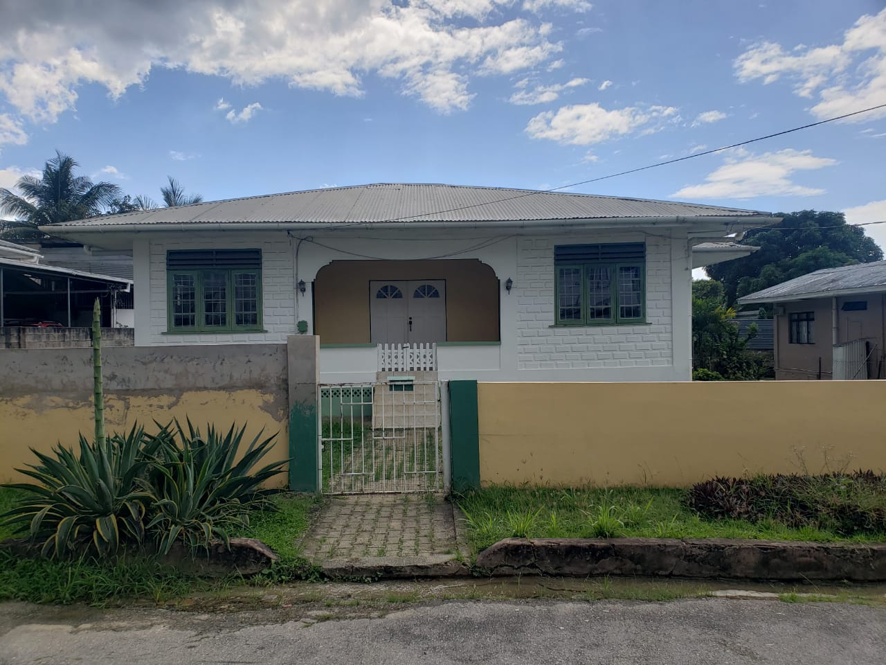 Lornsdale Road, Glencoe